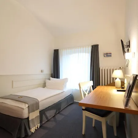 Hotel Esplanade 3*