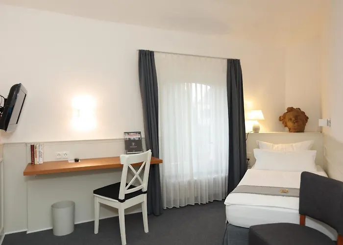 Esplanade 3* Bonn